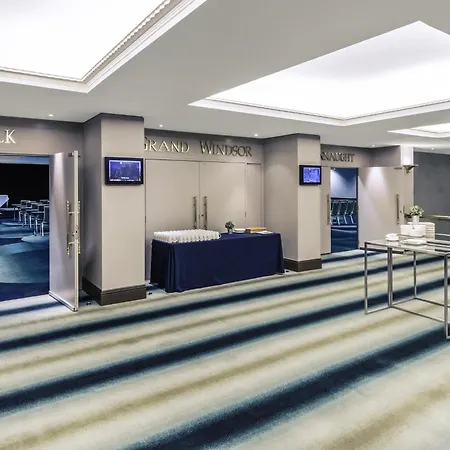 Mercure King George Square 4* Brisbane