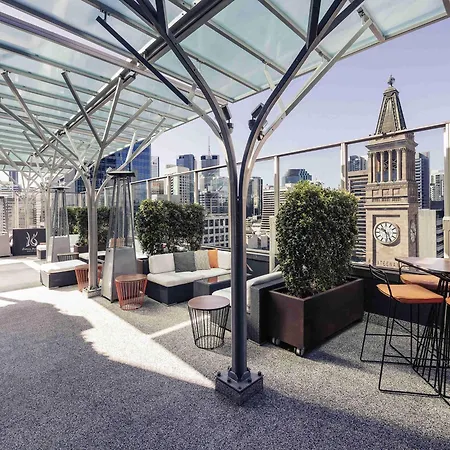 Mercure King George Square Hotel 4*