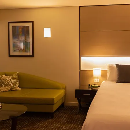 Hotel Point Brisbane