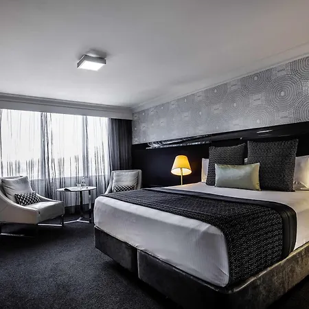 Pullman King George Square 5* Brisbane