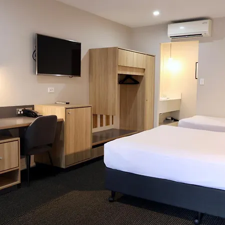 International Virginia Hotel