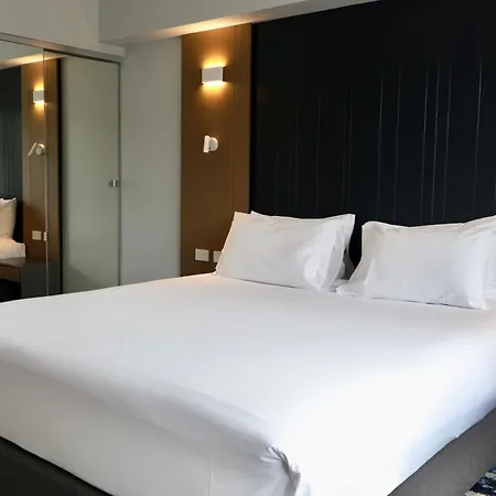 International Virginia 4*