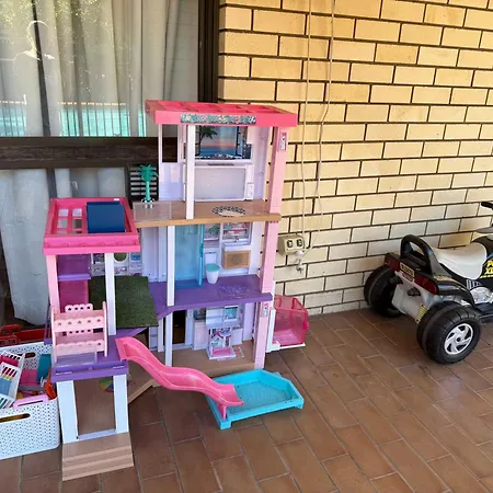 Holiday home 4br Big Family House With Huge Pool Brisbane