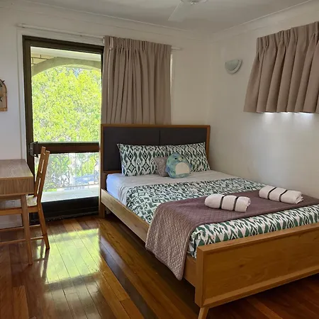 Holiday home 4br Big Family House With Huge Pool Brisbane