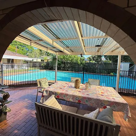 4br Big Family House With Huge Pool Brisbane