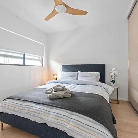 Apartment Hidden Oasis! 2bed/2bath/1car ~ 5mins To Cbd