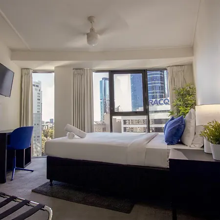 1 Bed Near Eagle Street 3* Brisbane