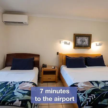 Novena Palms Motel 4*