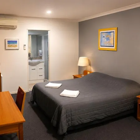 Motel Queensport Hotel