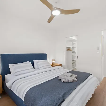 Hidden Oasis! 2bed/2bath/1car ~ 5mins To Cbd
