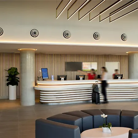 Ibis Airport