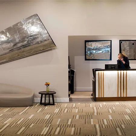 Hotel Pullman Airport