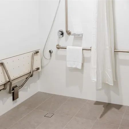 Novotel South Bank Hotel 5*