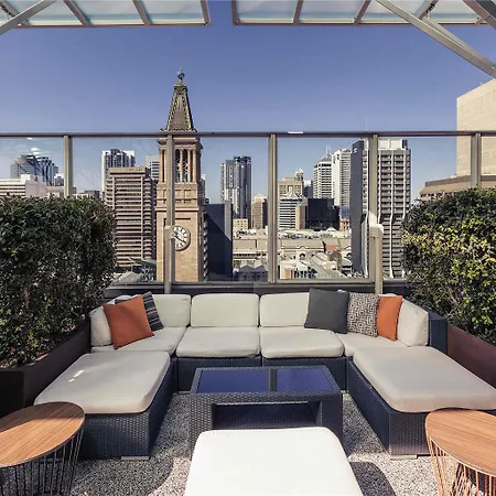 Mercure King George Square Hotel 4*