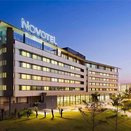 Novotel Airport 5*