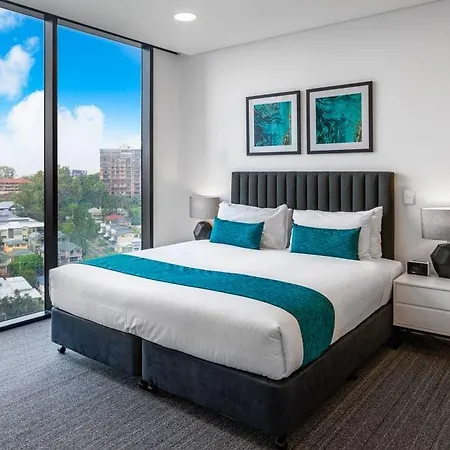 Aparthotel Essence Taringa 5*
