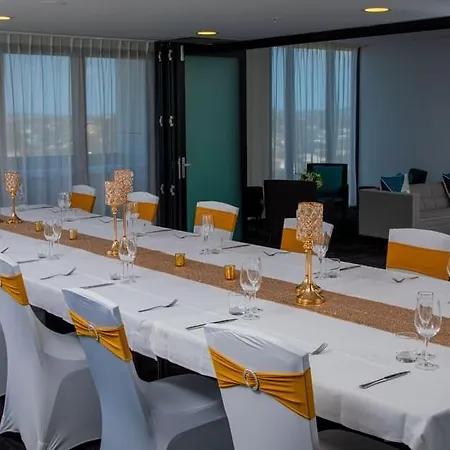 Essence Taringa Aparthotel 5*