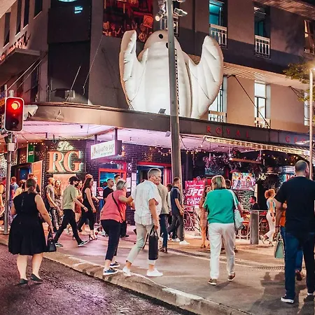 Sage Street 5*
