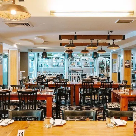 Hotel The Colmslie 5*