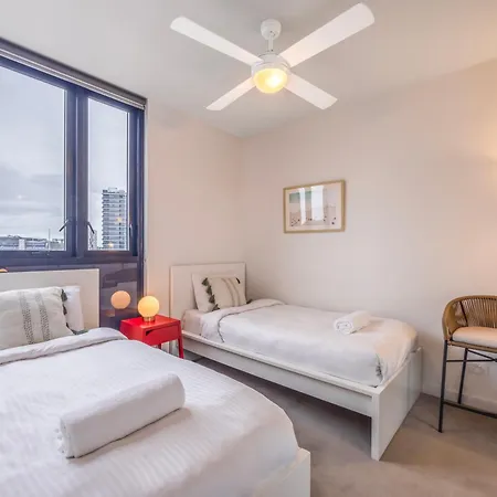 Modern Homely 2br W Parking Bowen Hills Apartment *