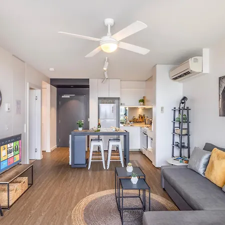 Modern Homely 2br W Parking Bowen Hills