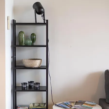Apartment Modern Homely 2br W Parking Bowen Hills *
