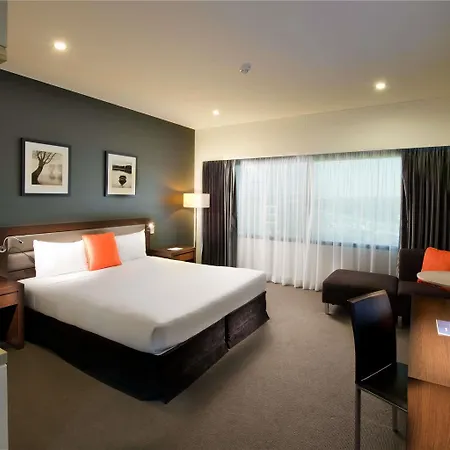 Hotel Novotel Airport 5*