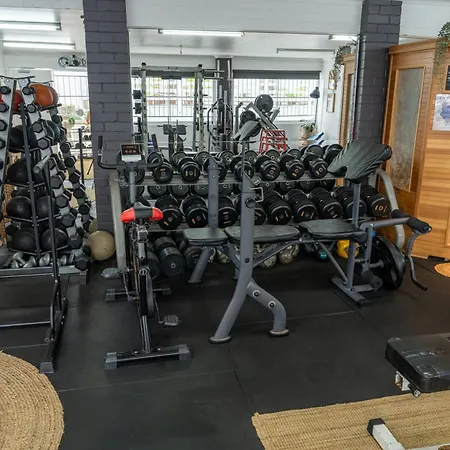 Hot Tub, Ice Bath, Gym, Sauna, Pool Table Coorparoo Haven Homestay *