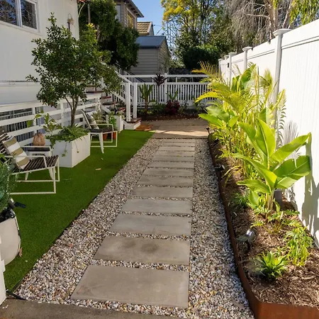Homestay Hot Tub, Ice Bath, Gym, Sauna, Pool Table Coorparoo Haven *