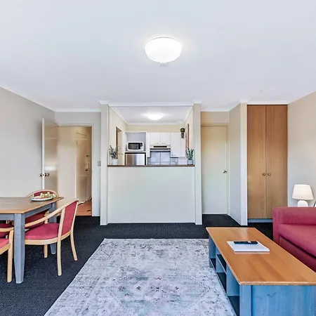 Charming Easy Access 2 Cbd By Custom Hosting Hotel Brisbane
