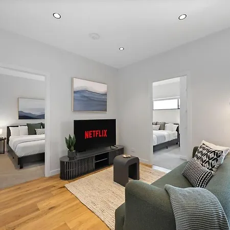 Apartment West End - Free Secure Car Park - Walk To Restaurants - Convention Centre