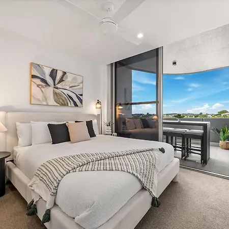 Apartment 3br Family - King Beds, Parking & Views