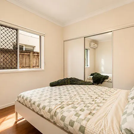 5br Family - Ev Car Point At Home, 2 Master - Near Sunnybank, Qeii, Qsac And Griffith Uni *