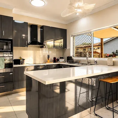 5br Family - Ev Car Point At Home, 2 Master - Near Sunnybank, Qeii, Qsac And Griffith Uni Brisbane