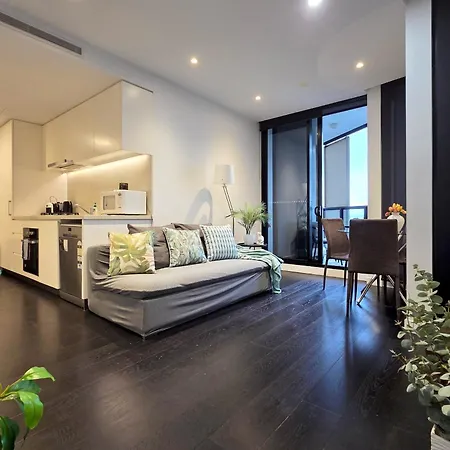 20th Floor Fortitude Valley 2br 1ba With Parking Apartment