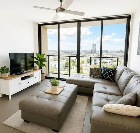 Kozyguru | Fortitude Valley | 2 Bed Apartment *