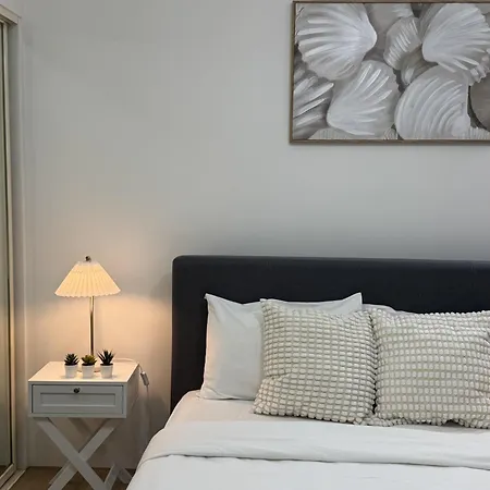Prime Toowong 3br - Walk To Shops And Transport Brisbane