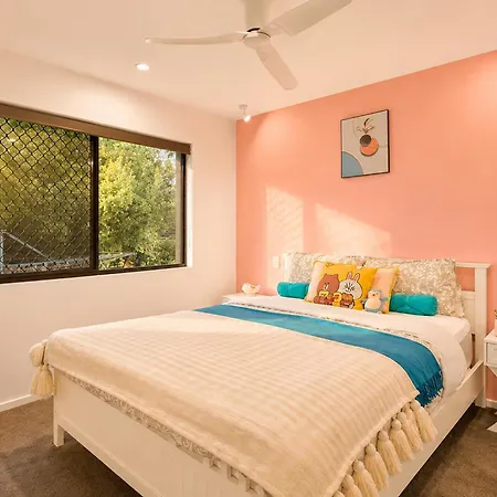 Apartment Spacious 4br Near Sunnybank With Modern Amenities