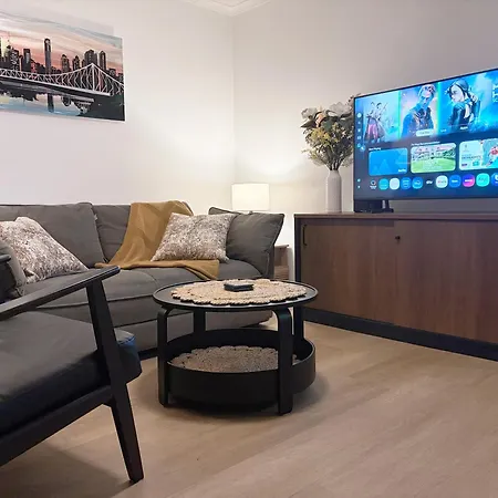 Apartment Centre Comfort And Convenience Brisbane