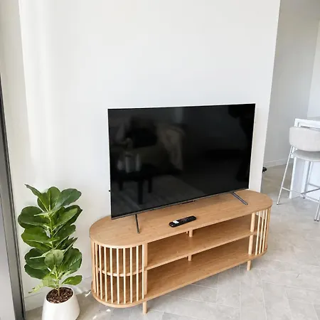 Queen's Wharf Lv 62 1bedroom - And Skyline View Apartment