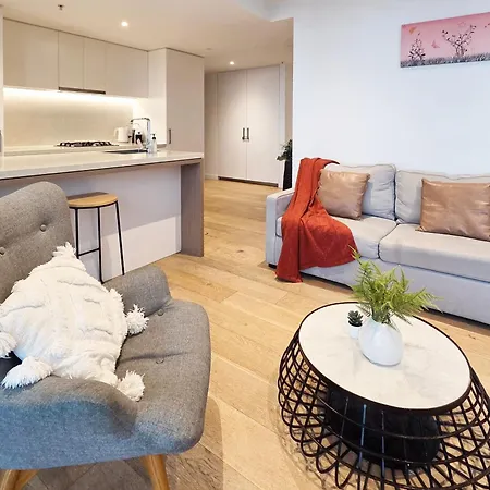 Apartment 2br Fortitude Valley Pool Gym And Parking Brisbane