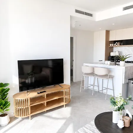 Queen's Wharf Lv 62 1bedroom - And Skyline View Apartment *
