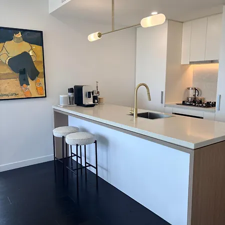 Apartment Horizon By Courtney Rogers - 2 Bedroom With Skyline Views, Parking, Heated Infinity Pool, Fitness Centre Brisbane