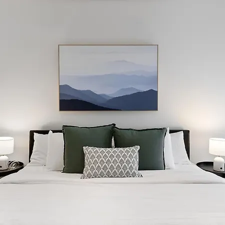 West End - Free Secure Car Park - Walk To Restaurants - Convention Centre *