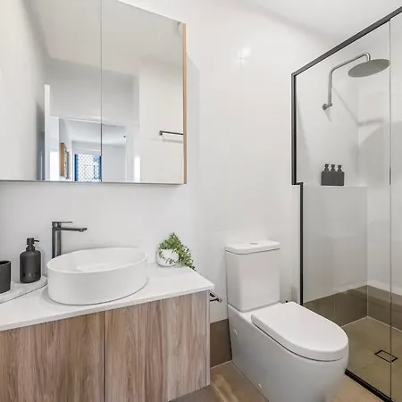 Family Retreat - Free Secure Car Park, Garden Westfield Shopping, Restaurants Brisbane