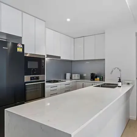 Linton - Free Secure Parking Apartment Brisbane