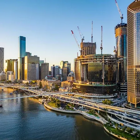 Queens Wharf Diamond Level 60, Sleep 5, 1 Carpark Apartment