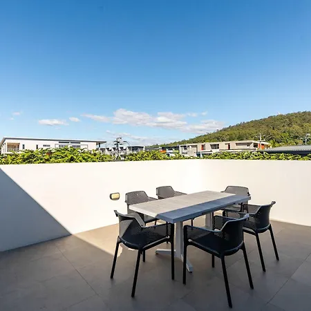 Apartment Premium 3br Floor With Parking, Ev Friendly & Views Brisbane