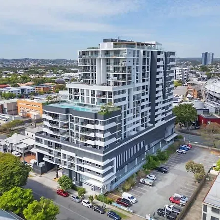 Linton - Free Secure Parking Apartment Brisbane