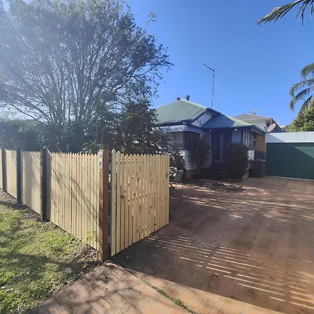 West Avenue Hideaway In Wynnum - 1 Bed And 1 Bath Brisbane